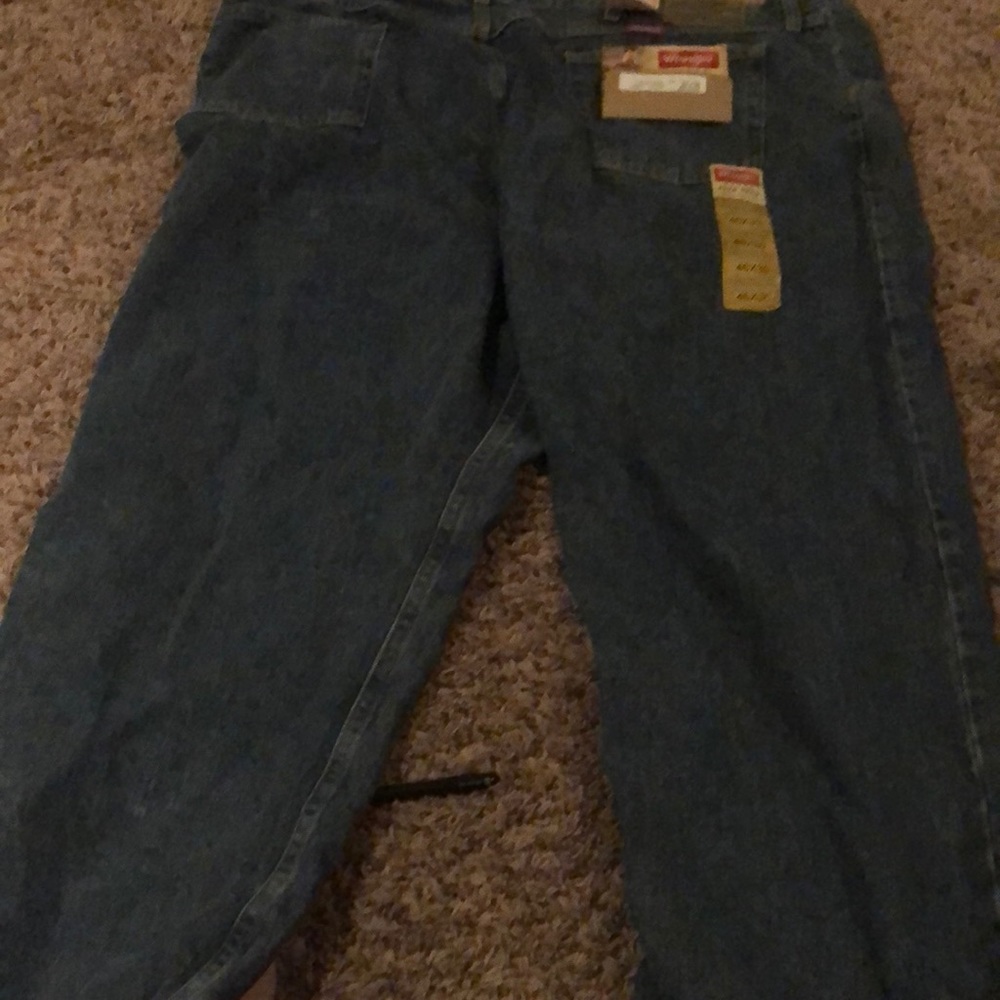 Wrangler blue jeans brand new